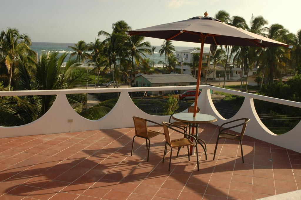 Hotel La Laguna Galapagos Puerto Villamil Exterior photo