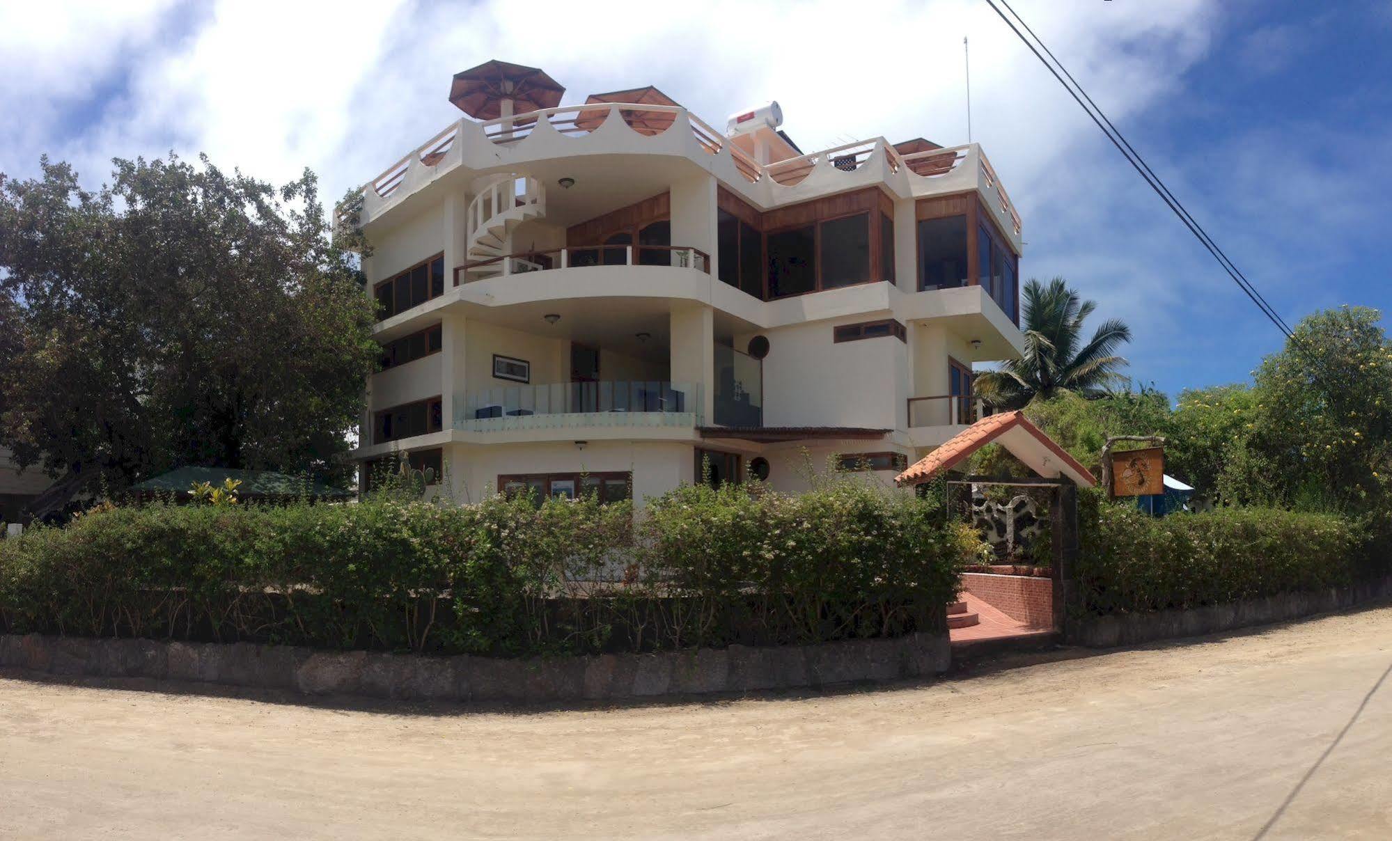Hotel La Laguna Galapagos Puerto Villamil Exterior photo